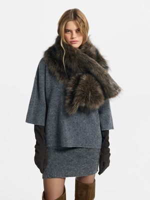 

Шарф из экомеха