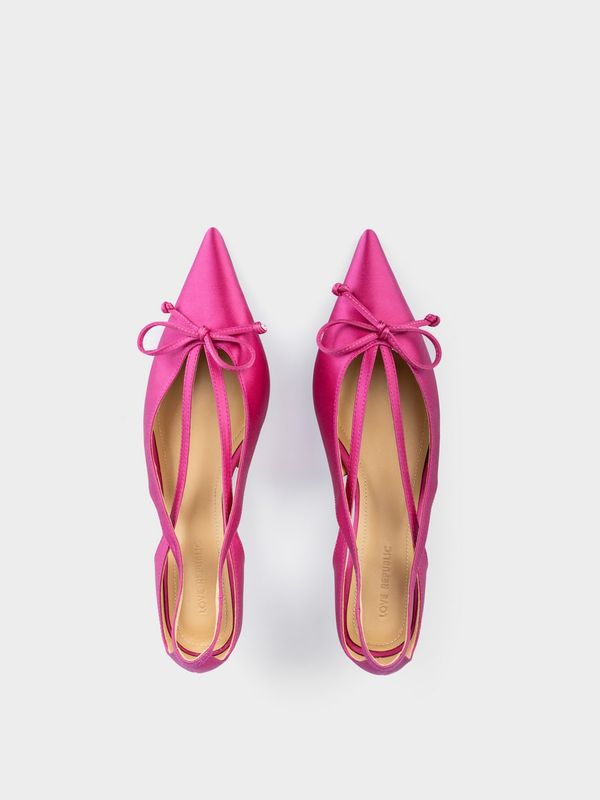 Туфли из атласа