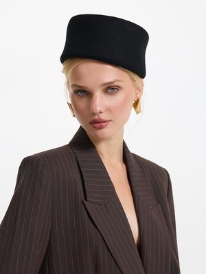 

Шляпа-таблетка из 100% шерсти