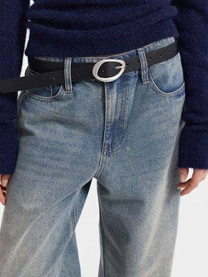 

Ремень из экокожи с фигурной пряжкой