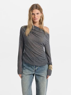 

Лонгслив асимметричного кроя с драпировкой