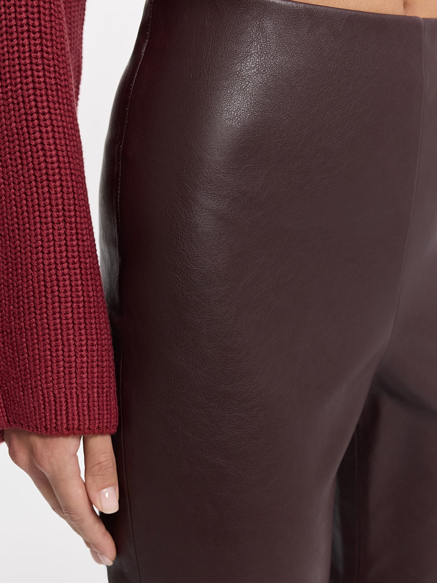 Легинсы из экокожи