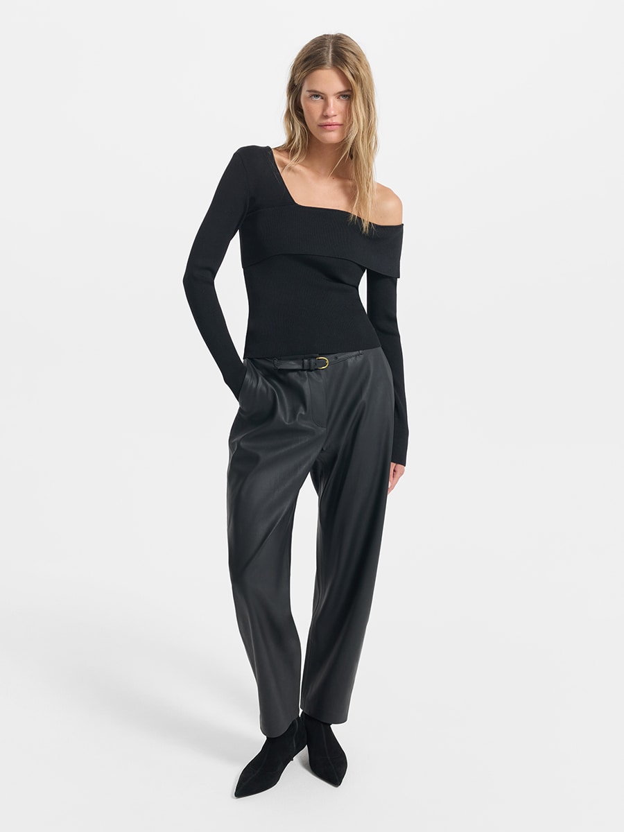 Брюки из экокожи