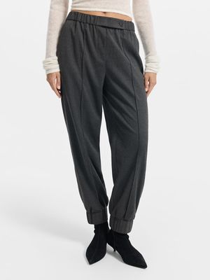 

Брюки зауженного кроя с вискозой