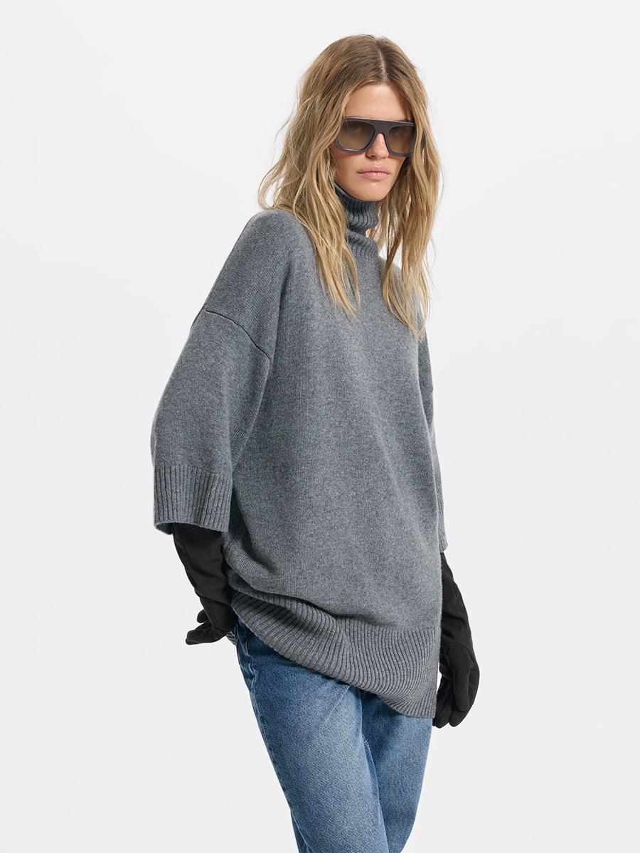 Свитер из шерсти