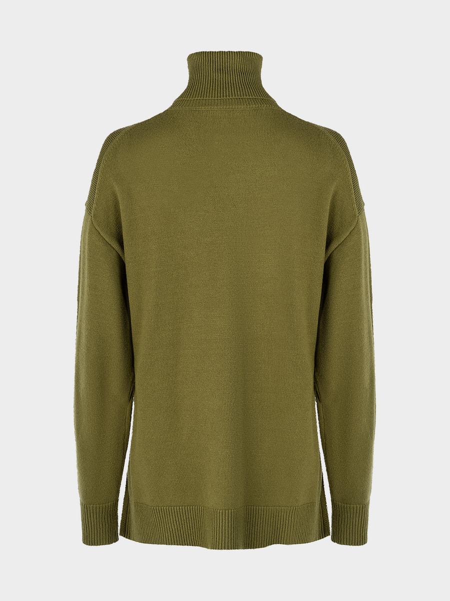 Свитер свободного кроя