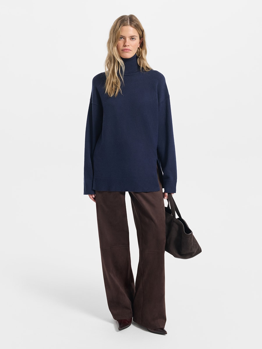 Свитер свободного кроя