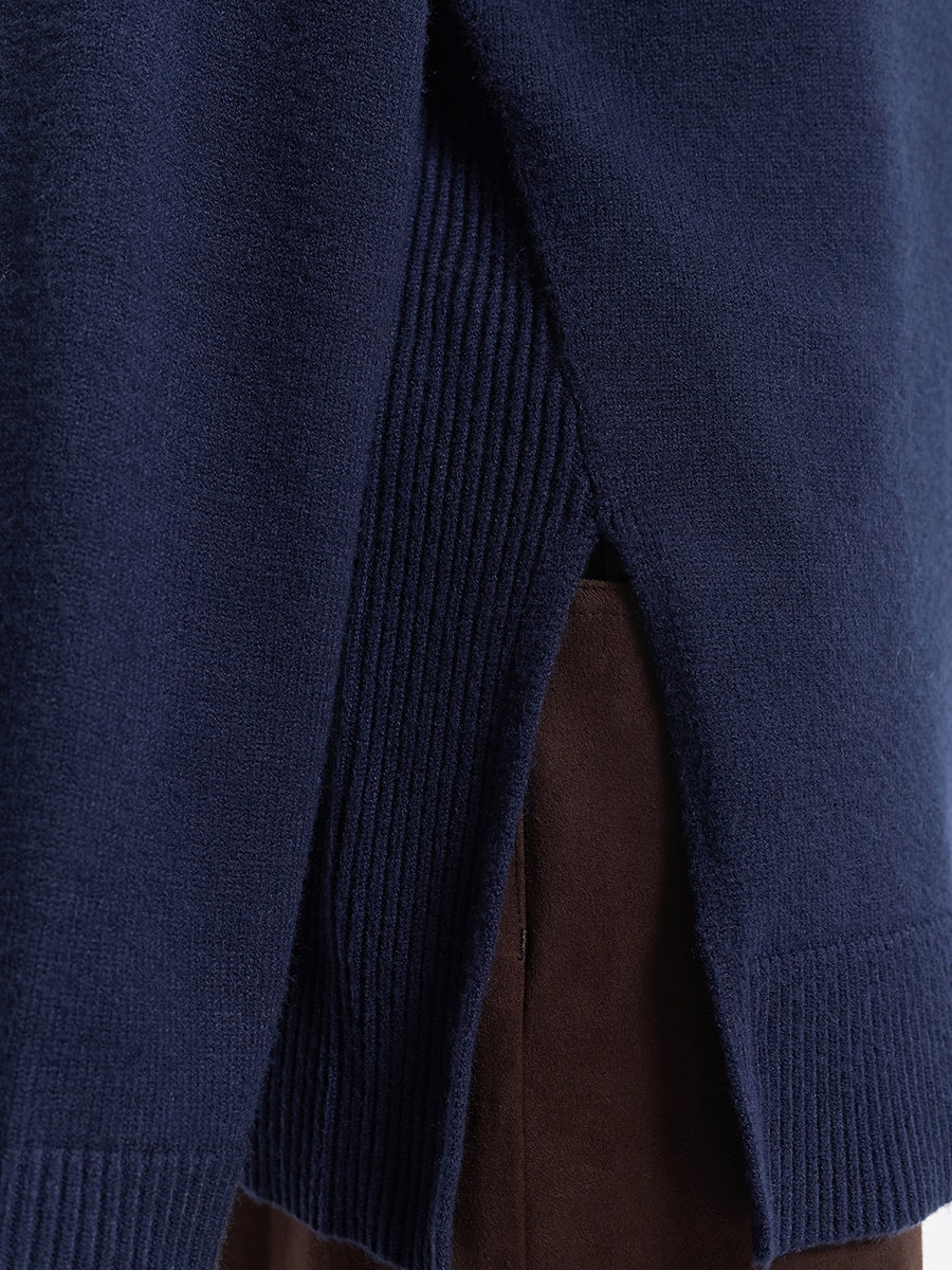 Свитер свободного кроя