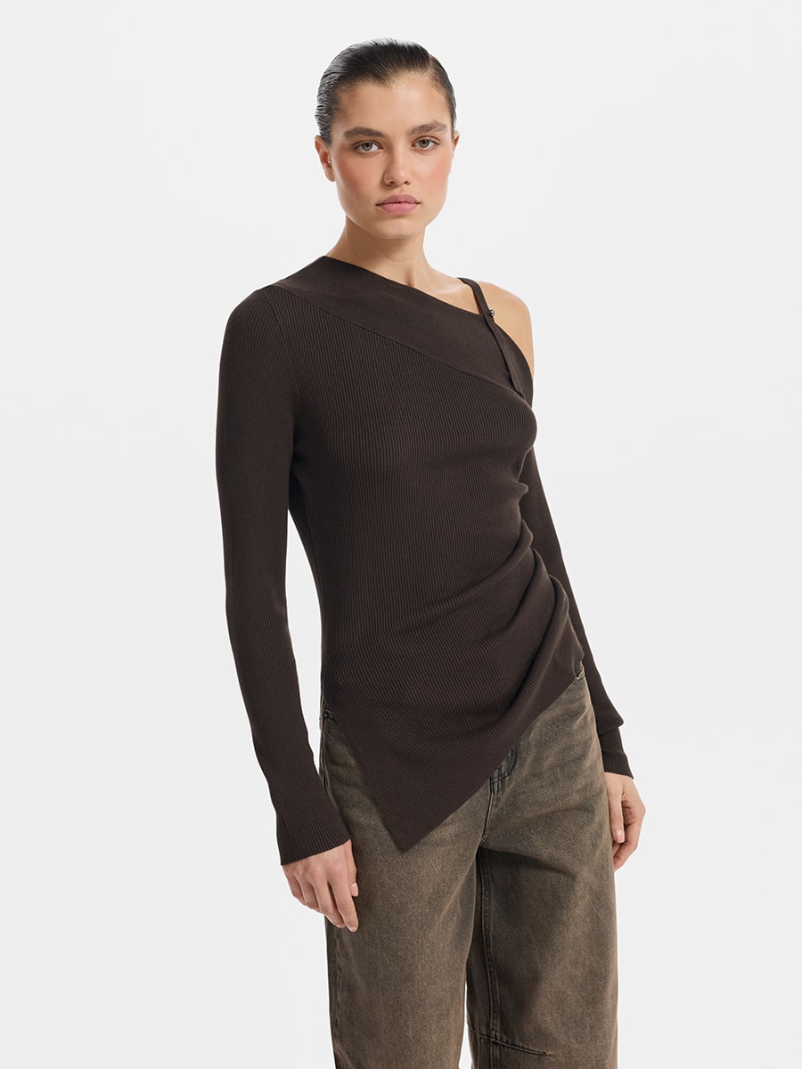 Джемпер асимметричного кроя