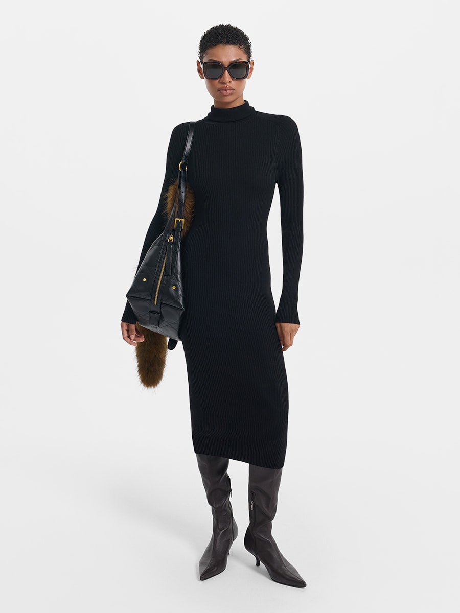 Трикотажное платье миди