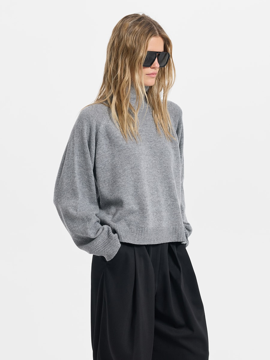 Свитер из шерсти 