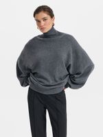 Свитер из шерсти