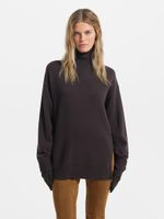 Свитер свободного кроя