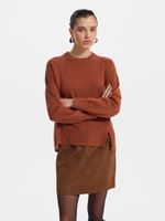 Джемпер с разрезами