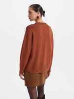 Джемпер с разрезами