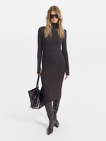 Трикотажное платье миди