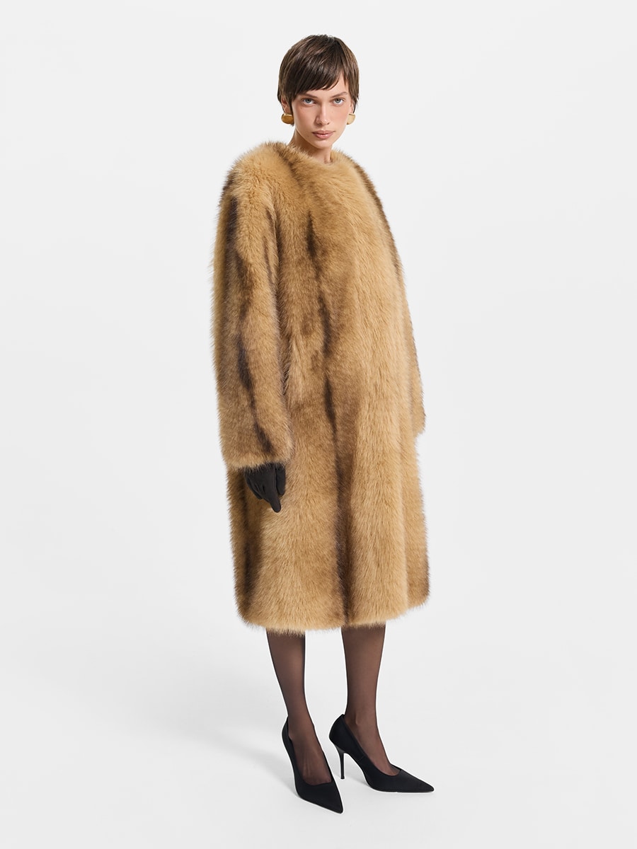 Шуба из экомеха