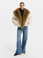 Куртка с меховым воротником