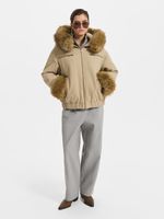 Куртка с меховой отделкой