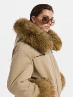 Куртка с меховой отделкой