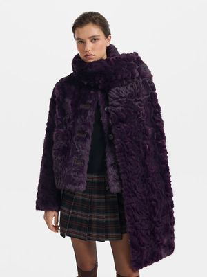 

Шуба из экомеха с шарфом