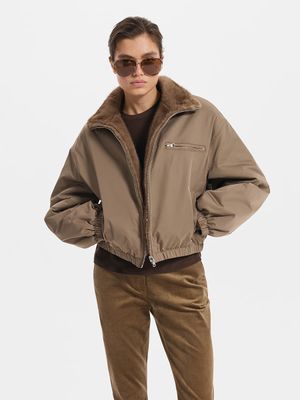 

Бомбер с искусственным мехом