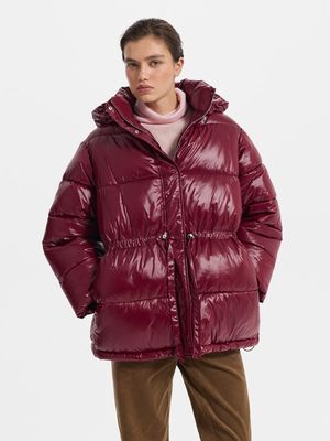 

Стеганая куртка с капюшоном