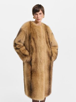 

Длинная шуба из экомеха