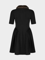 Платье с меховым воротником