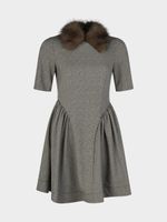 Платье с меховым воротником