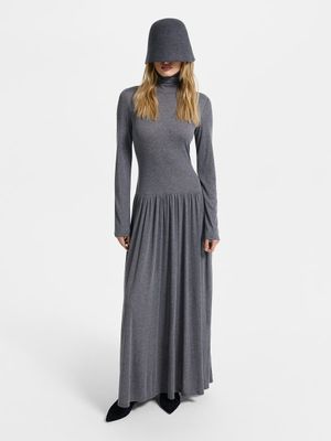 

Трикотажное платье с шерстью