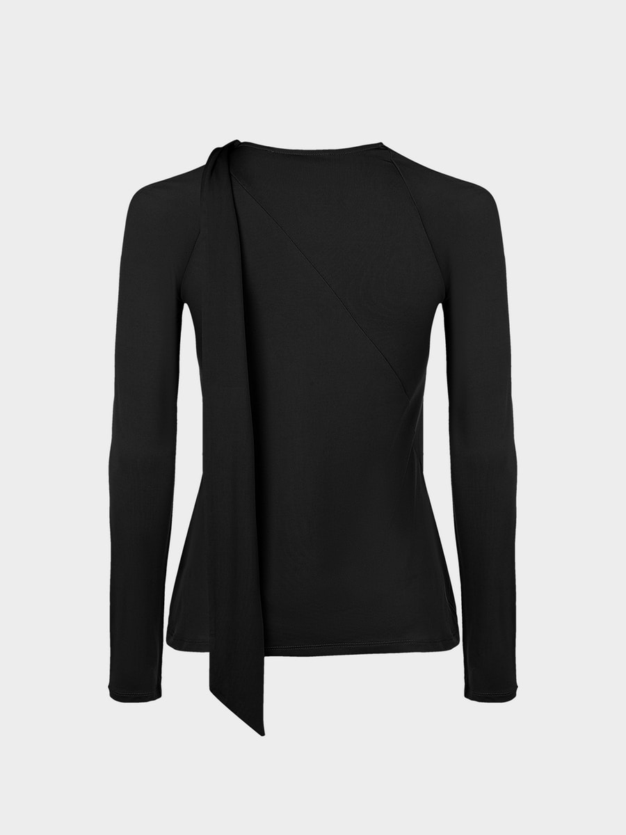 Лонгслив с асимметричным вырезом