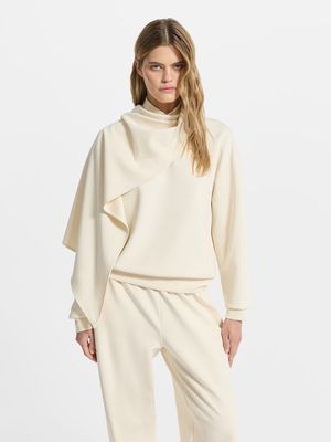 Джемпер с шарфом