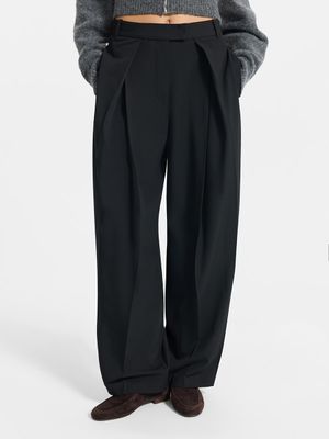 

Брюки широкого кроя с защипами