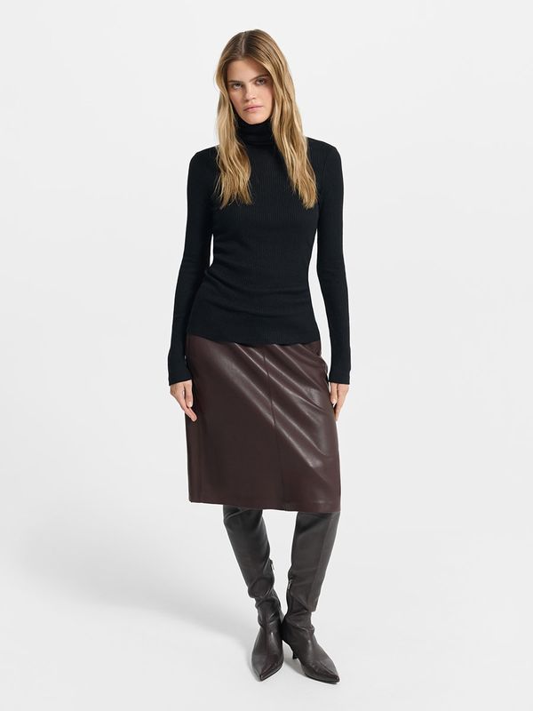 Юбка-карандаш из экокожи