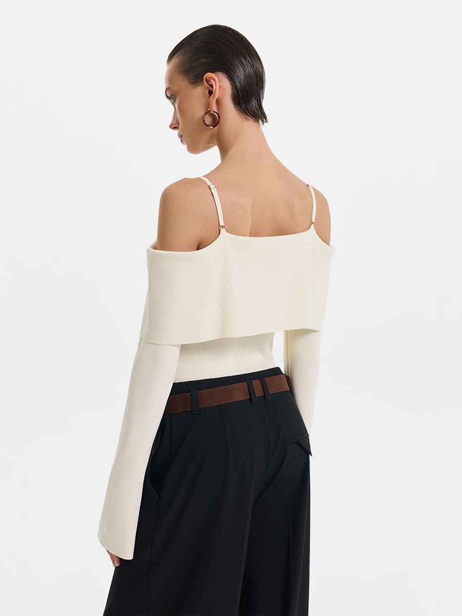 Джемпер с открытыми плечами