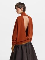 Свитер из шерсти