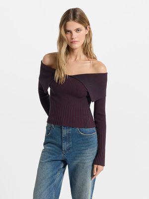 

Джемпер с открытыми плечами