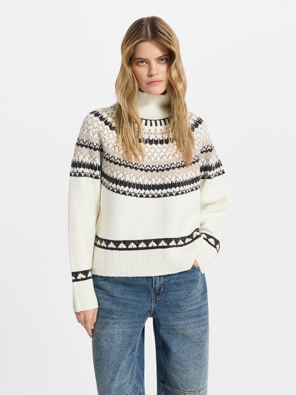 Свитер с шерстью и мохером