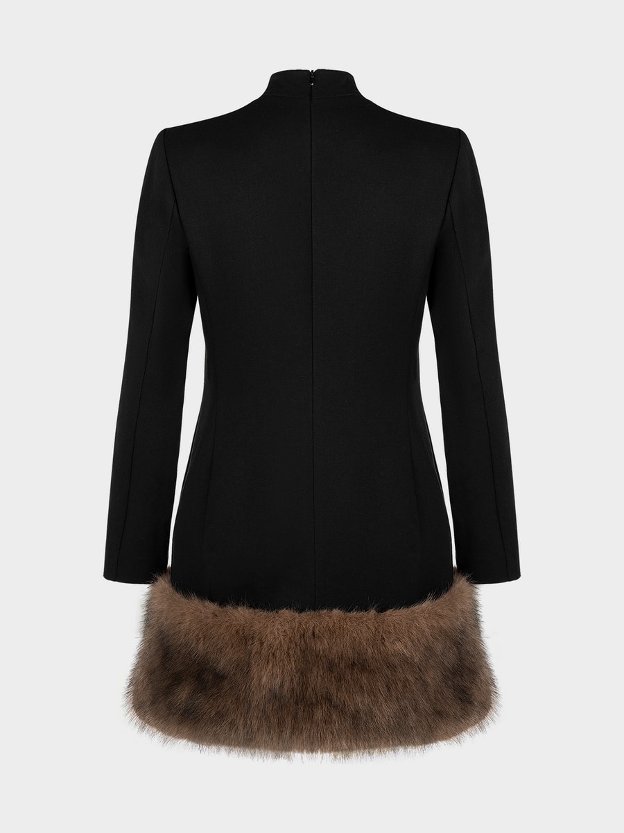 Платье с меховой опушкой