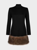 Платье с меховой опушкой