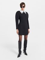 Платье с кружевным воротником