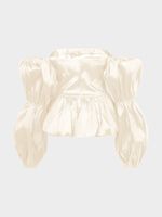 Топ с объемными рукавами