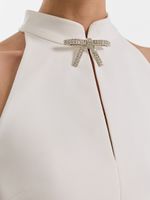 Топ с брошью