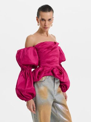 

Сатиновый топ с объемными рукавами