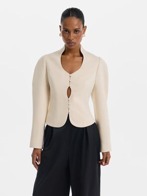 

Укороченный жакет с объемными рукавами