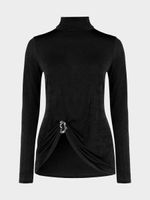 Водолазка с брошью