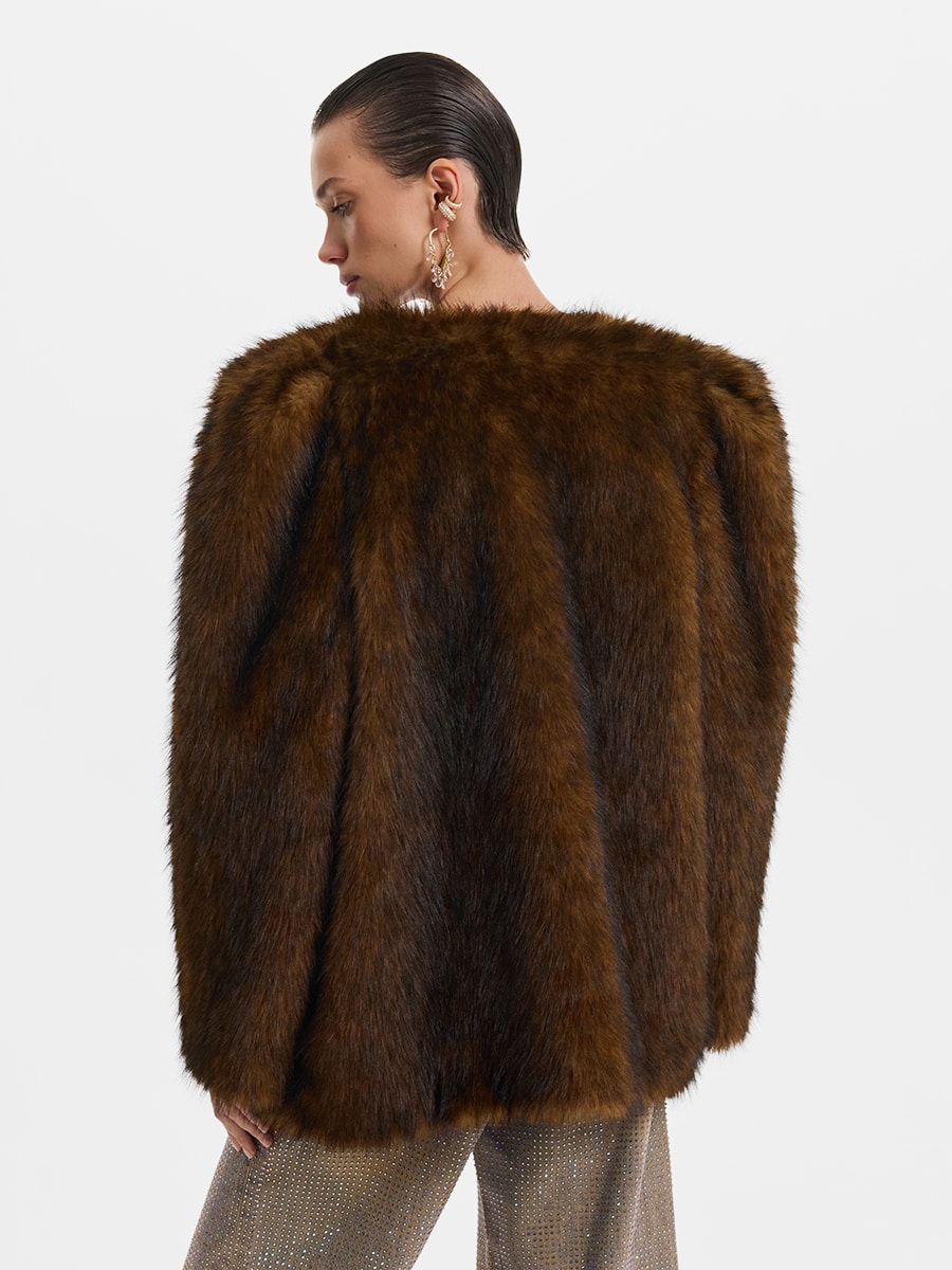 Шуба из экомеха