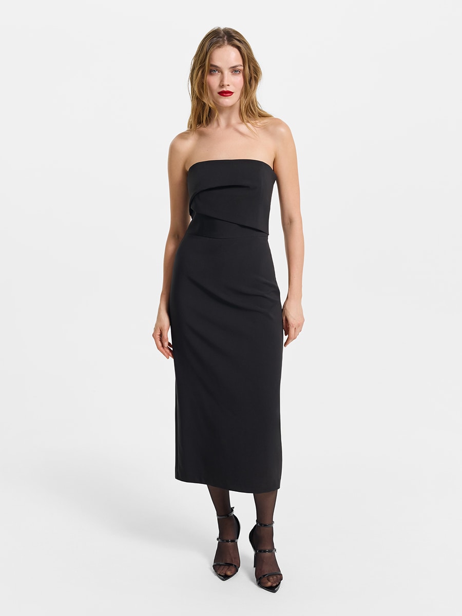 Платье-футляр с драпировкой