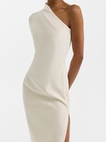 Асимметричное платье миди